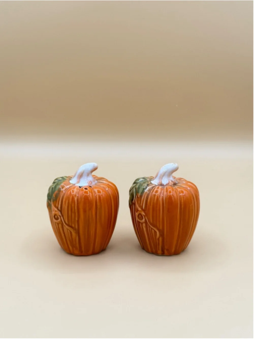 1970s Vintage Ceramic Pumpkin Salt & Pepper Shakers Fall Thanksgiving Decor